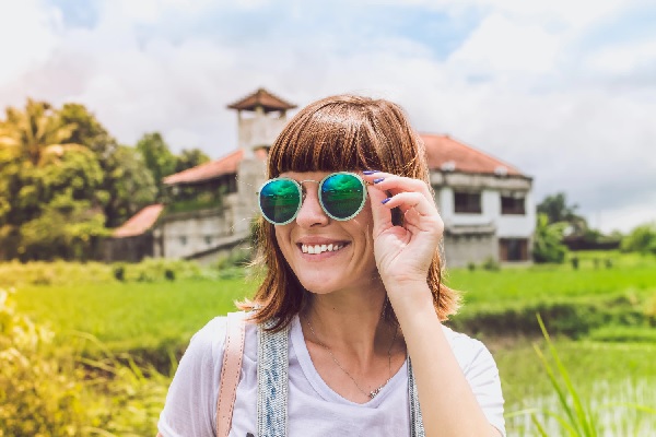 5 modelos de óculos de sol para diferenciar seu look
