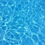 Quais são os jeitos de aquecer uma piscina?